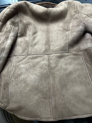 Abrigo chaquetón de piel marrón