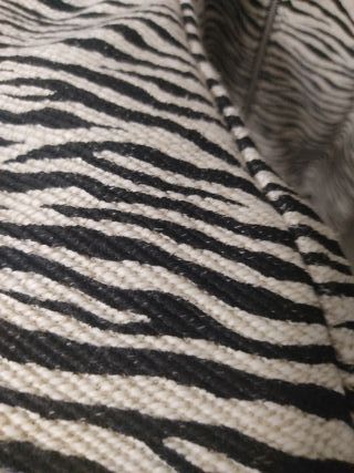 Abrigo estampado cebra Stradivarius