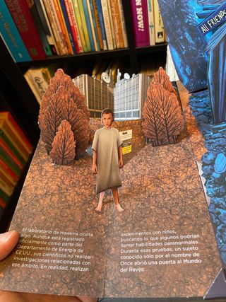 STRANGER THINGS: EL LIBRO POP-UP DEFINITIVO