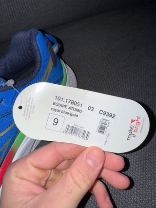 Zapatillas Diadora Azul y Rojo