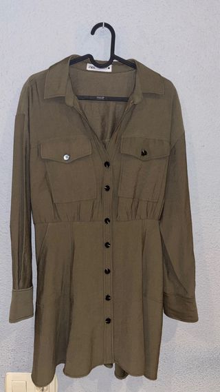 Vestido Zara verde militar