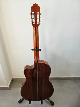 Guitarra Sanchis Hermanos 2F Amplificada