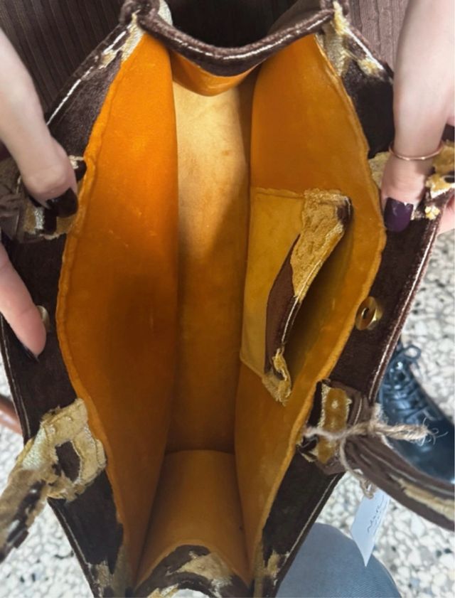 Borsa in velluto fatta a mano