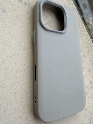 Funda iPhone 16 Pro RHINOSHIELD