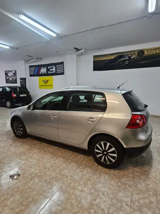 Volkswagen Golf 2005