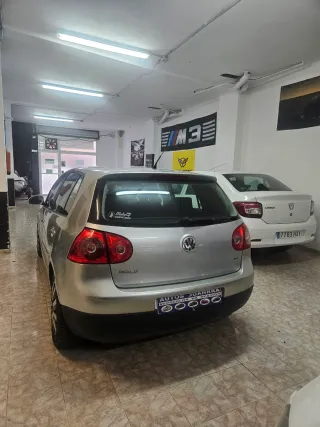 Volkswagen Golf 2005