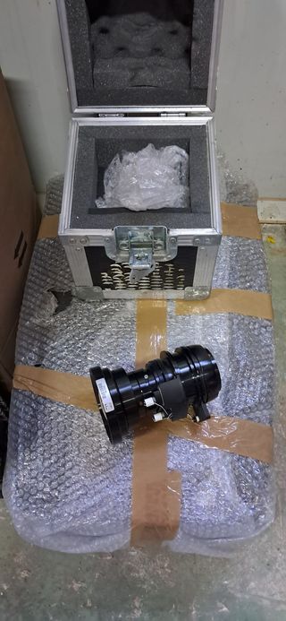 2proyectores Barco CLM R10+optic+lamparas 10000lx
