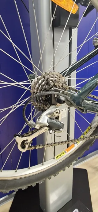 Bicicleta Cannondale Montaña Negra