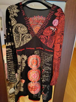 Vestido Desigual Negro y Rojo Talla S