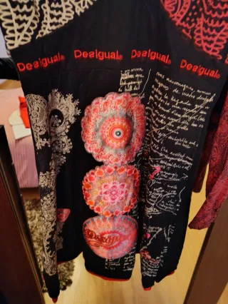 Vestido Desigual Negro y Rojo Talla S