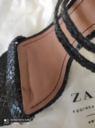 Sandalias de tacón Zara negras