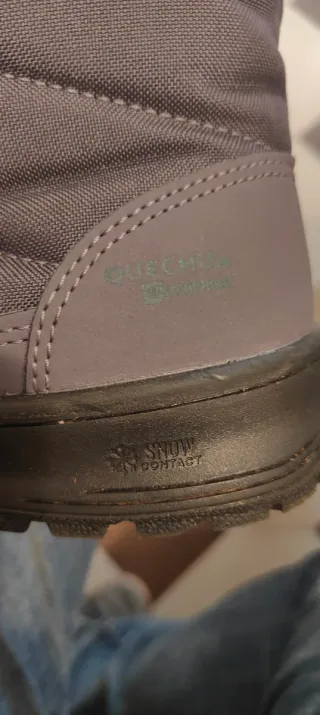 Scarpe da neve lilla viola