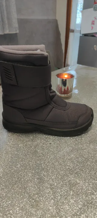 Scarpe da neve lilla viola