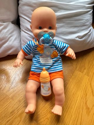 Muñecos Nenuco con accesorios