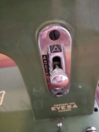 Máquina de coser eléctrica Sigma verde