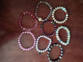 Pulseras de piedras naturales