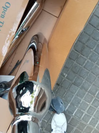 Tubo de escape Triumph 2206356