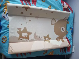 Cambiador rígido para cuna con diseño