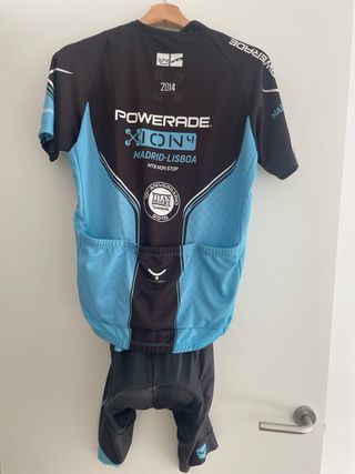 Equipación Ciclismo Maillot y Culotte