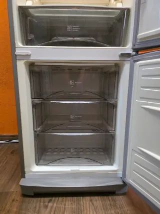 Nevera combi Fagor de 1,85