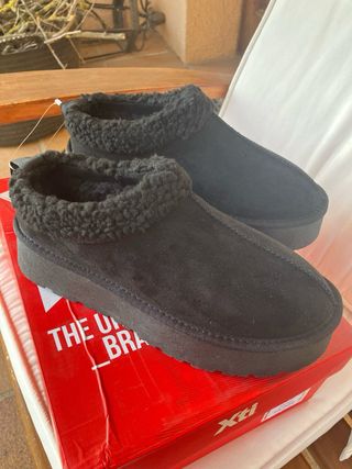 Zapatillas Mujer XTI Negras