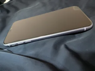 iPhone 11 64GB + Accessori