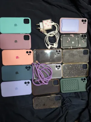 iPhone 11 64GB + Accessori