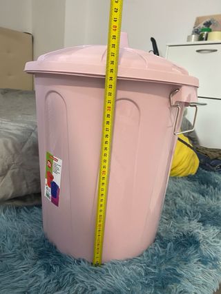 Cubo basura 21L rosa con tapa