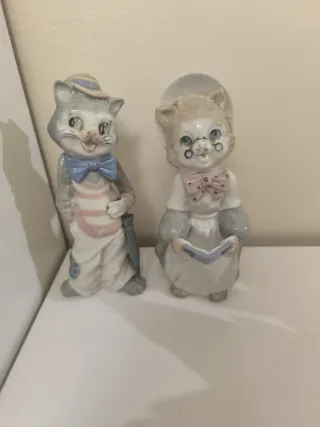 Figure di porcellana di gatti sposati