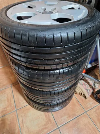 Llantas audi volkswagen .ORIGINALES. con neumático