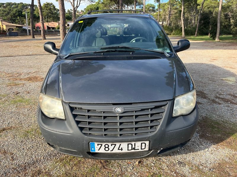 Chrysler Voyager 2005 - foto 1