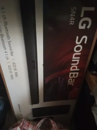 Barra de sonido y proyector