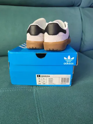 Zapatillas Adidas Bermuda nuevas