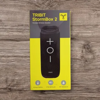 Altavoz Tribit resistente al agua negro