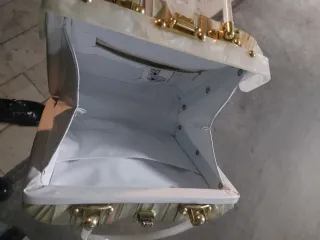 Borsa con manico madreperla beige e rosa