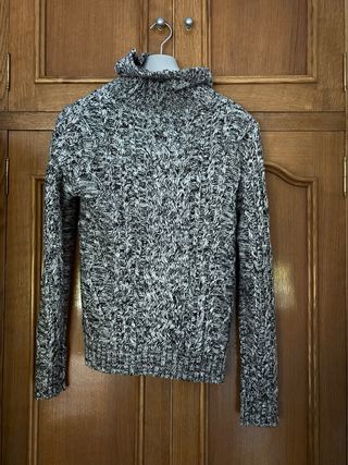 Jersey de punto grueso gris y blanco