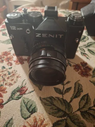 Cámara Zenit Negra