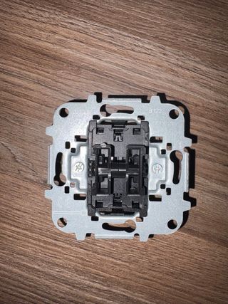 Niessen 8122 doble conmutador