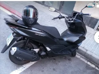 Honda PCX 125cc Moto Scooter Negra