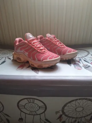 Zapatillas Nike TN Rosas Talla 37.5