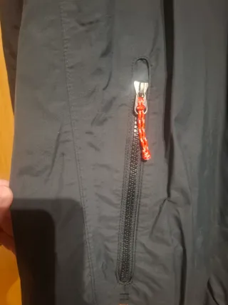 Chubasquero TRIBORD Negro y Gris