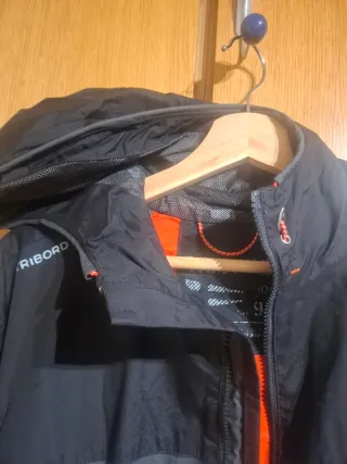 Chubasquero TRIBORD Negro y Gris