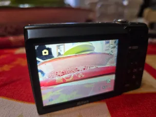 Nikon COOLPIX Fotocamera Digitale Argento