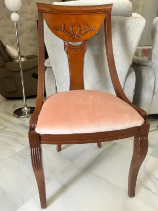 Conjunto mesa y sillas madera buena