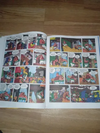 Comics Astérix la hoz de oro