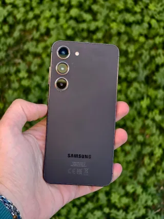 Samsung Galaxy S23 (256GB) + Accessori + smart tag