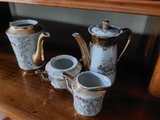Servizio da tè/caffè in ceramica floreale