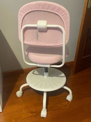 Silla de escritorio rosa IKEA
