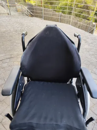 Silla ruedas anatómica plegable