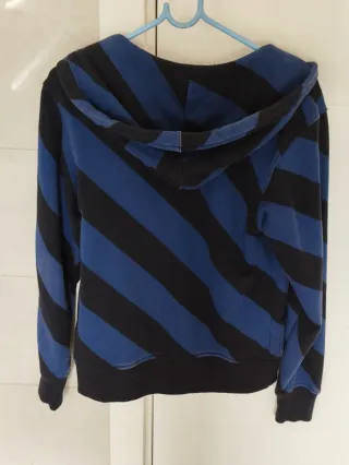 Sudadera Fred Perry Rayas Azul y Negro